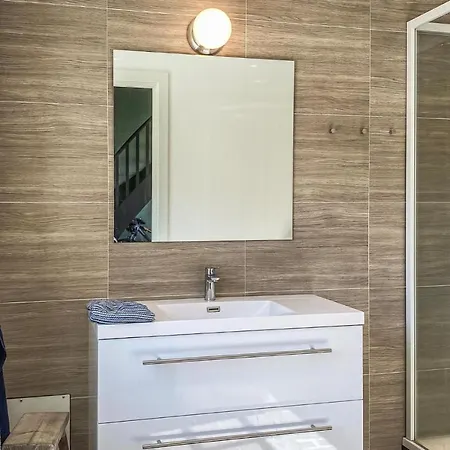 4 Bedroom Gorgeous In Сasa de vacaciones *